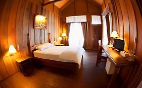 Patuno Hotel&resort Wakatobi  3*
